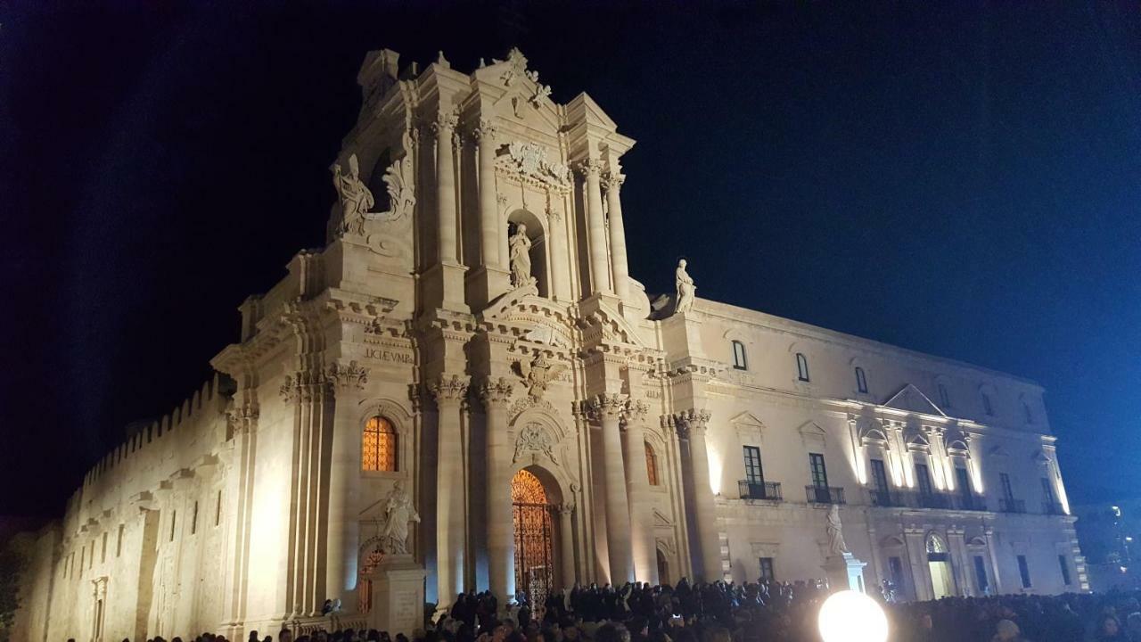 דירות סירקוזה Il Nido Di Diana In Ortigia מראה חיצוני תמונה