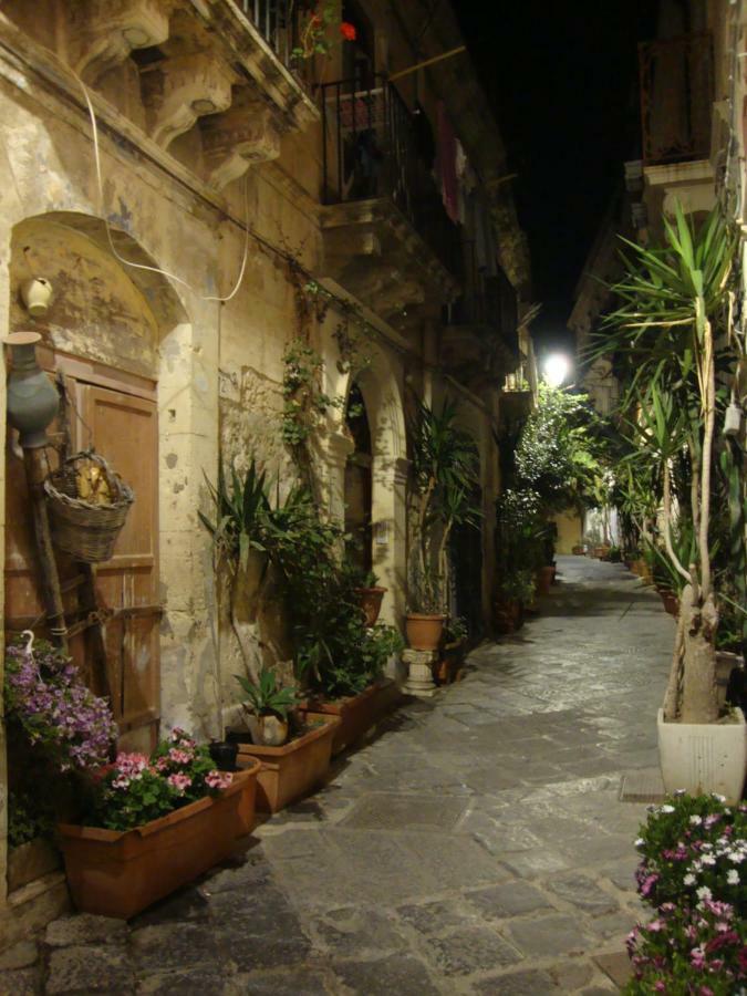 דירות סירקוזה Il Nido Di Diana In Ortigia מראה חיצוני תמונה